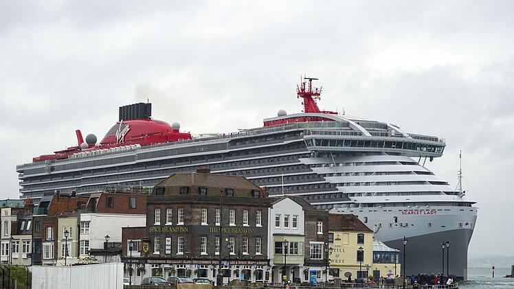 Kreuzfahrtschiff &laquo;Scarlet Lady&raquo;