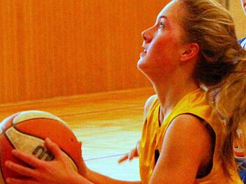 Mit 19 Punkten sorgte die Münsterschwarzacherin Aurelia Barthel in Oerlenbach für die meisten Körbe. Foto: Siegfried Thomas