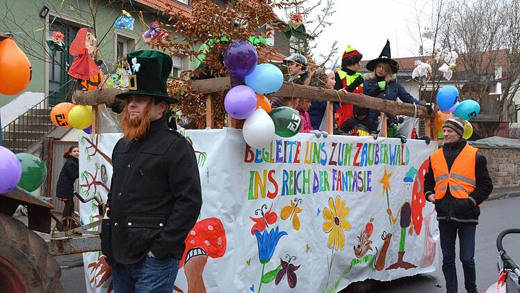 Der Wagen des Kindergartens Foto: Gerhard Schmidt