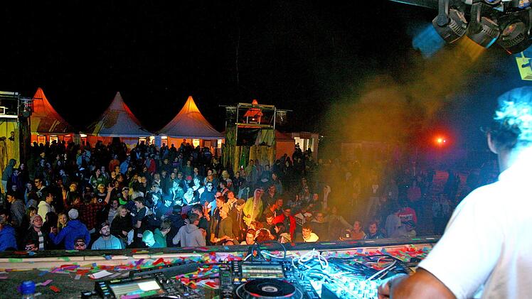 Party im Nirgendwo. Foto: Monika Limmer