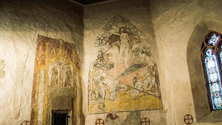 Historische Wandmalerei im Chorraum der Michaelskirche Fechheim.Foto Jochen Berger