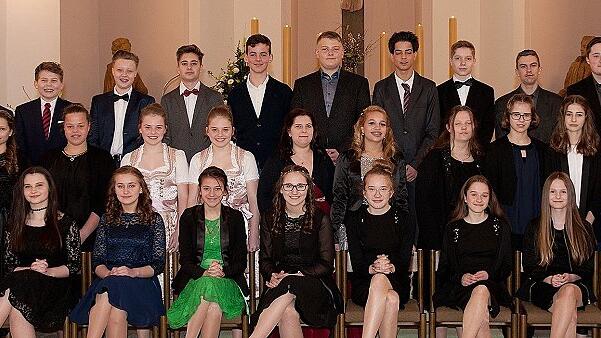 35 Konfirmanden in der Stadtkirche