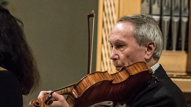 Impressionen vom Weihnachtskonzert mit dem Collegium Musicum Coburg in der Morizkirche.Foto: Jochen Berger