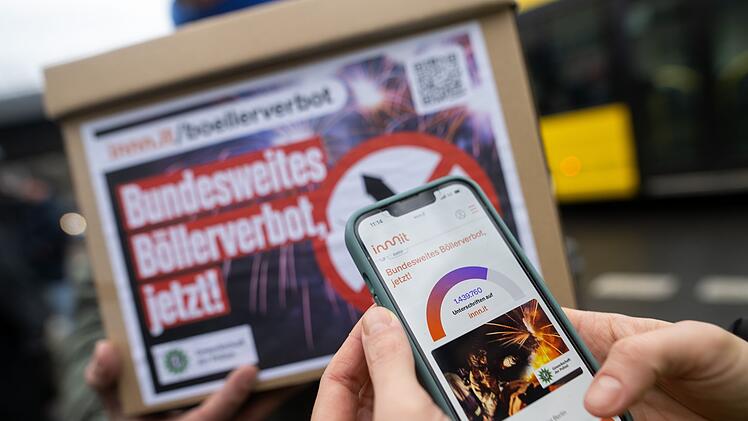 Petitionsübergabe Böllerverbot