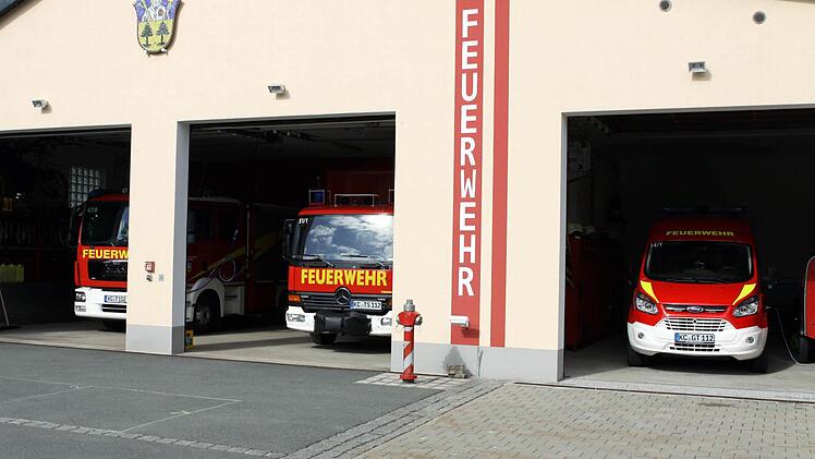 Am Wochenende wird auch der neue Mannschaftstransportwagen gesegnet. Foto: Michael Wunder