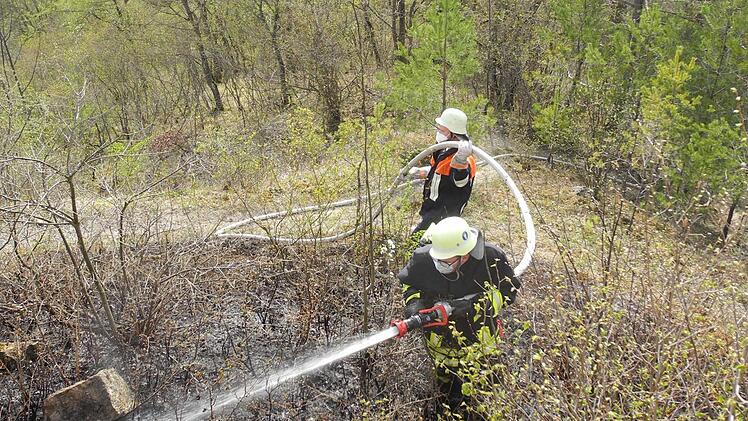 Dank des schnellen Einsatzes der Feuerwehr konnte schlimmeres verhindert werden. Foto: Peter Seufert