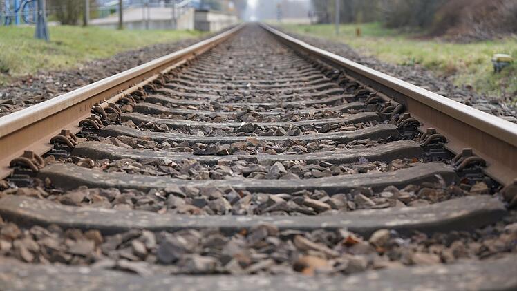 Bahn beendet Mega-Projekt Richtung Bamberg - Reisende brauchen weiterhin starke Nerven
