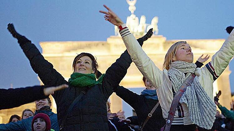 Am heutigen Freitag setzen Menschen in aller Welt eine Zeichen gegen frauenbezogene Gewalt,  Foto: dpa