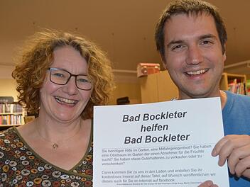 Antje Kopp und Martin Eisenmann werben f&uuml;r ein Mehrgenerationen-Dorf und erhoffen sich mehr gr&uuml;nen Tourismus.  Foto: Isolde Krapf