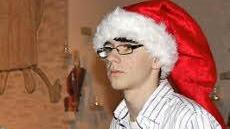 Der Meister der Technik Dominik hat immer die Hand am Verstärker.