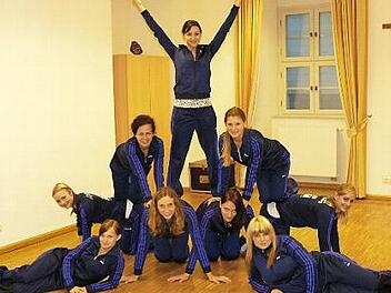 Die Mädels der Kupferberger Prinzengarde präsentieren am Samstag in Untersteinach erstmals ihren neuen Tanz. Foto: Klaus-Peter Wulf