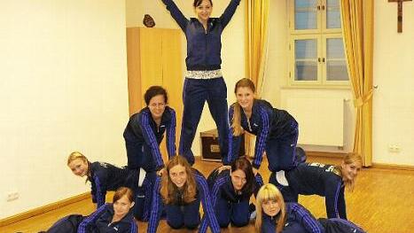 Die Mädels der Kupferberger Prinzengarde präsentieren am Samstag in Untersteinach erstmals ihren neuen Tanz. Foto: Klaus-Peter Wulf