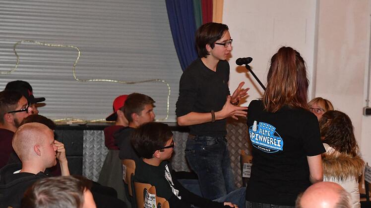 Impressionen von der Podiumsdiskussion zur Landtagswahl für Jung- und Erstwähler im Kulmbacher Jugendzentrum "Alte Spinnerei" Ronald Rinklef