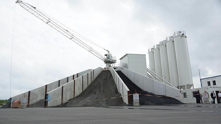 Die Materialkammern sind sternförmig um das Gebäude mit dem Mischer angelegt. Foto: Arkadius Guzy