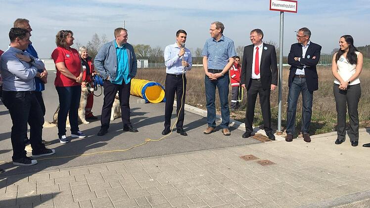 Die ansässigen Betriebe hatten sich viel einfallen lassen, um sich beim Tag der offenen Tür vorzustellen. Foto: Richard Sänger