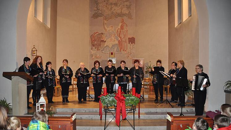 Ein wunderschönes Adventskonzert fand in der  Kirche St. Josef statt. Foto: Erwin Neuland