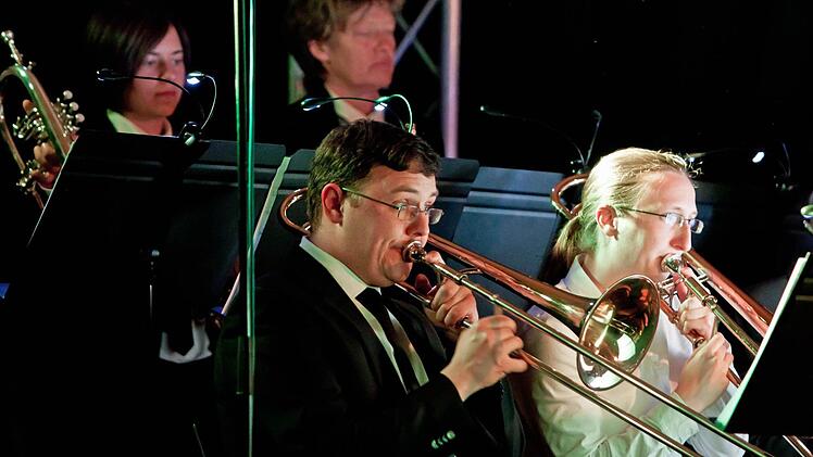 Mitreißendes Debüt_ die Hochschul-Bigband.Foto: Jochen Berger