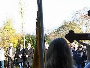 Zahlreiche Gläubige begingen in Reichenbach Allerheiligen. Foto: Arnold Nöth
