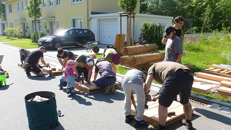 Bamberg baut neue Hochbeete in der Nachbarschaft auf - gemeinsam g&auml;rtnern
