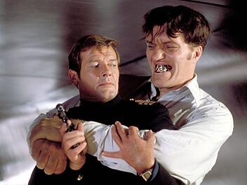 Nur wenige "Bond"-B&ouml;sewicht-Darsteller haben so viel Eindruck hinterlassen wie Richard Kiel mit der Rolle des "Bei&szlig;ers".