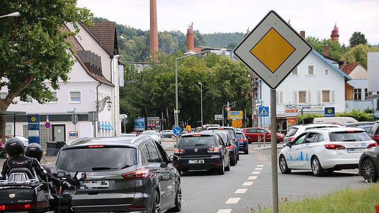 Wer in Kulmbach im Stau steht, ist selber schuld - sagt zumindest unser Burgflüsterer Dietmar Hofmann. Foto: Archiv/Alexander Hartmann