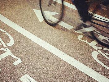 Radfahrern in Bad Kissingen attraktiver machen wollen die Autoren eines Konzepts f&uuml;r den Radverkehr.  Foto: Siegfried Farkas