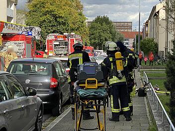 Feuer im dritten Stock: Küche brennt komplett aus
