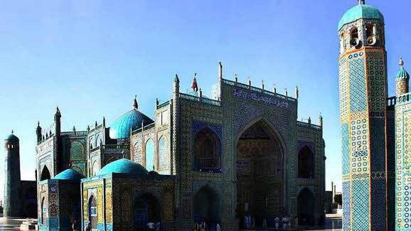 Berühmt: die Blaue Moschee in Masar-e Scharif.