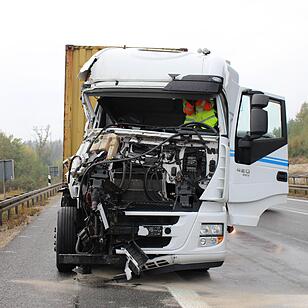 Lkw-Unfall auf der A9 bei Trockau