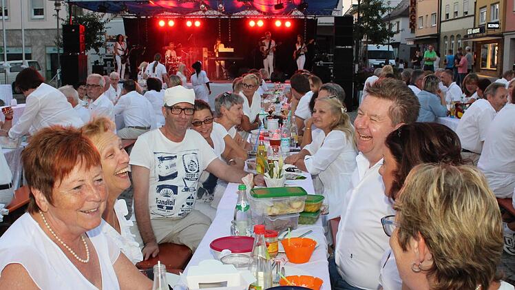 Die Band "Reline smart" sorgte für Stimmung. Foto: Evi Seeger