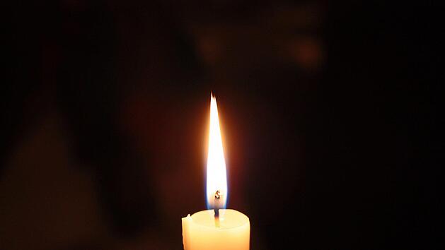 Auf ihrer Homepage verk&uuml;ndet die SpVgg Bayreuth den Tod des jungen  Fu&szlig;ballers Toni Heinl. Symbolfoto: ID 263582/pixabay.com