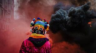 Volkskarneval gegen den Aufstieg des Faschismus in Lausanne