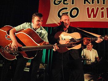 "The Hi-Boys" aus Australien mit Frontsänger und Gitarrist Scotty (Mitte). Er findet Deutschland klasse.  Fotos: Rne Ruprecht