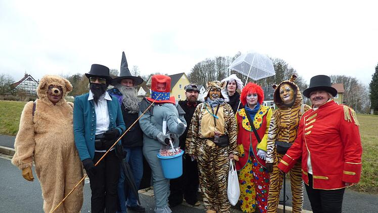"Die scho widda" aus Gößweinstein kamen als Zirkusfußgruppe. Foto: Thomas Weichert