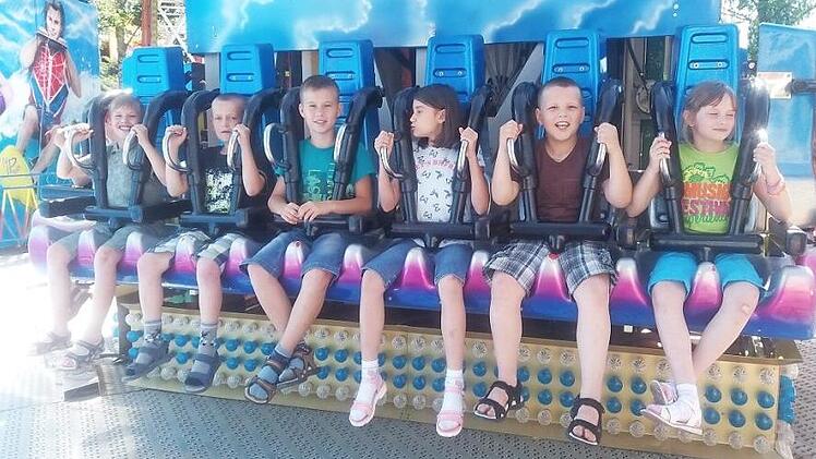 Der Besuch des Freizeitparks in Geiselwind geh&ouml;rt zu den H&ouml;hepunkten des Aufenthaltes der Kinder aus der Ukraine. Foto: Tschernobyl Kinderhilfe