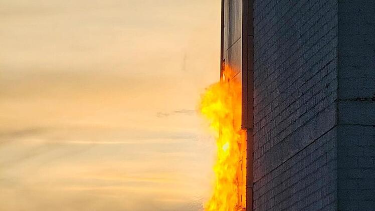 Oberwasungen: Brand in Schreinerei sorgt f&uuml;r f&uuml;nfstelligen Sachschaden