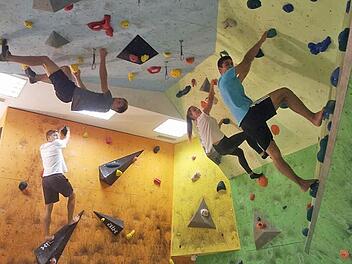 Die Routen in der Boulderbude des TV Ebern wurden &uuml;berarbeitet. Foto: privat