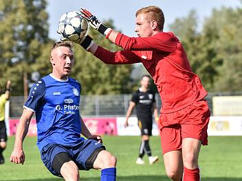 Die Generalprobe für den TSV Knetzgau in der Vorwoche ging  daneben. Torwart Felix Schneider musste gegen den FC Oberhaid sieben Gegentreffer hinnehmen.  Gegen die DJK Oberschwappach geht es am Sonntag wieder um Punkte.Ryan Evans