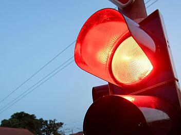 Stadt F&uuml;rth &uuml;berpr&uuml;ft ab Montag mehrere Ampelanlagen - Infos f&uuml;r Verkehrsteilnehmer