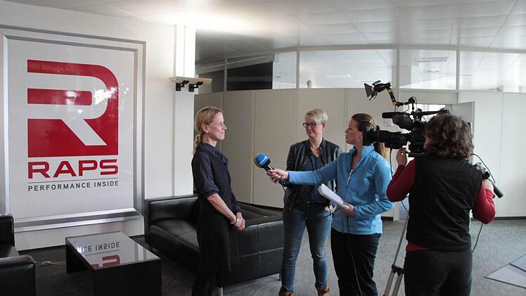 Geschäftsführerin Maria-Johanna Schaecher war gefragte Interview-Partnerin. Foto: Jürgen Gärtner