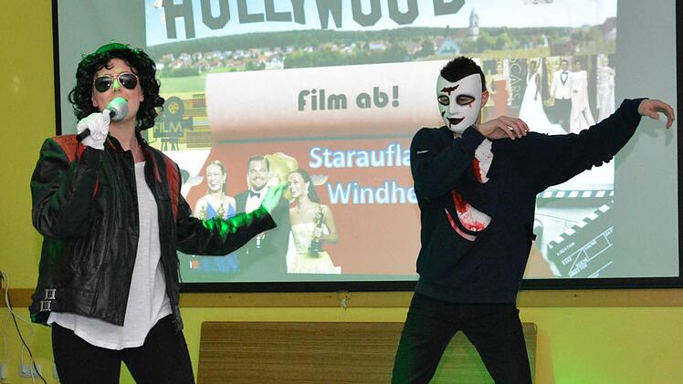 Auch Michael Jackson legte mit seinem "Thriller" in Windheim eine flotte Sohle aufs Parkett. Foto: Björn Hein