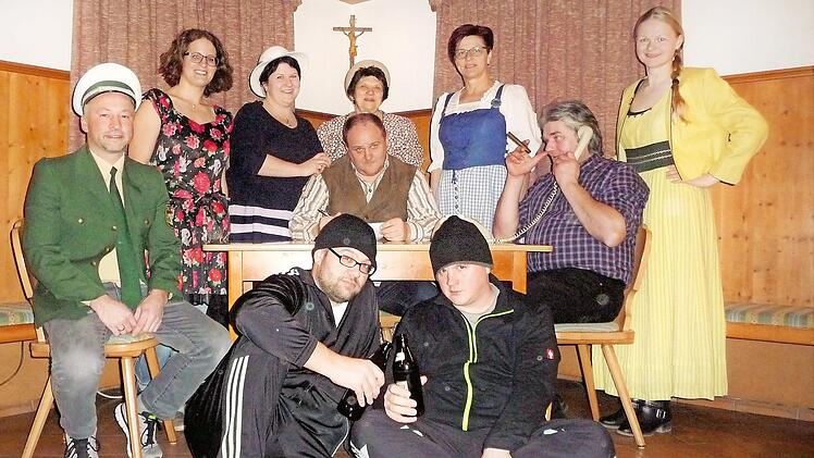Die Theatergruppe Steinfeld sorgt mit vier Aufführungen dafür, dass ordentlich gelacht werden kann. Foto: privat