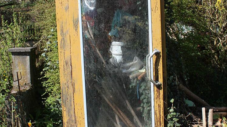 Dies ist nicht nur eine alte Telefonzelle... Foto: Robert Huger