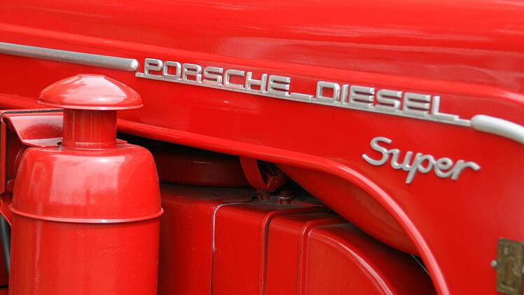 Ein Detail am roten Porsche Foto: Sabine Weinbeer