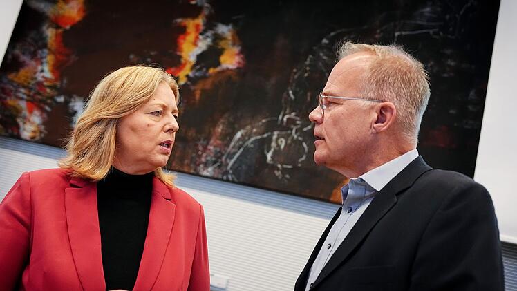 Fraktionssitzungen zu Ergebnissen des Koalitionsausschusses
