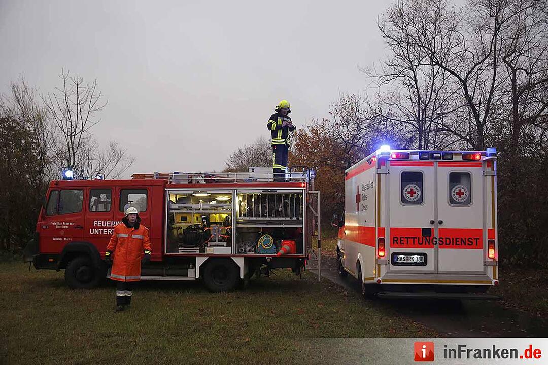 Pkw rollt bei Theres in Main: 23-Jährige stirbt