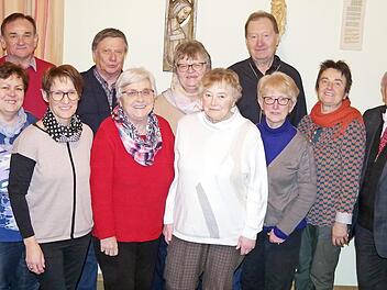 Die Leitung des KAB-Kreisverbandes Kronach-Hof zusammen mit der neuen Verbandsreferentin Manuela Mähringer (Dritte von links)  Foto: Heike Schülein