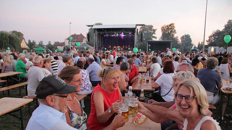 Zum Abschluss des Kulturfeuerwerks gab es die "Sounds of Höchstadt".  Foto: Andreas Dorsch