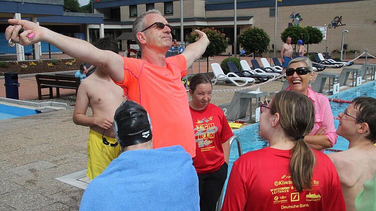 "Wenn ihr fertig seid, fühlt ihr euch bärenstark und könnt euch ausruhen", verspricht Alexander Meile. Foto: Sonny Adam