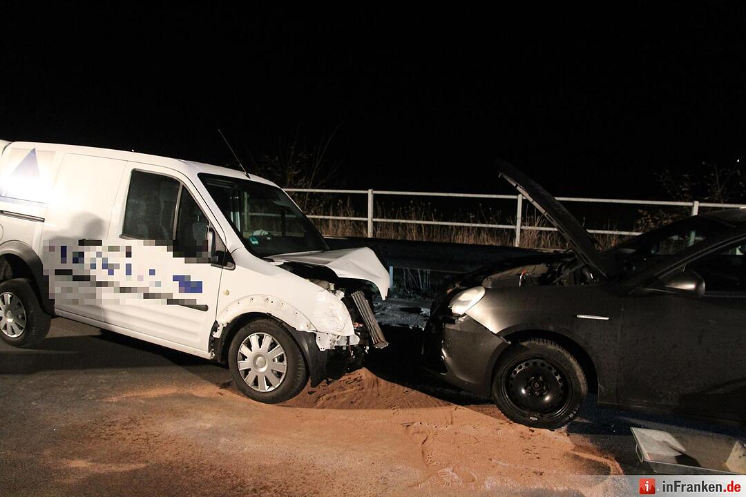 Sechs Verletzte nach Kollision auf der B470